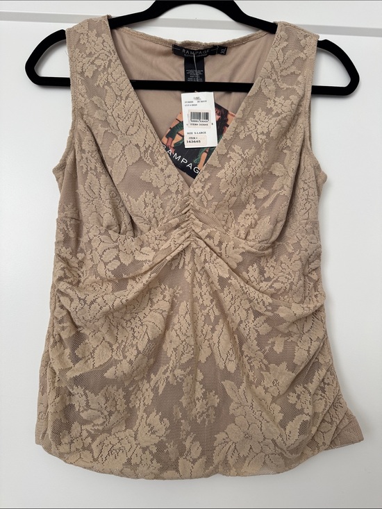 Rampage Tops - NWT Rampage Beige Lace V-Neck Ruched Camisole